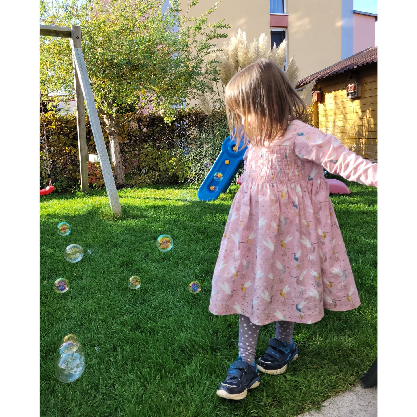 Kleid Charlotte (+ Papierpuppe Lizzy)